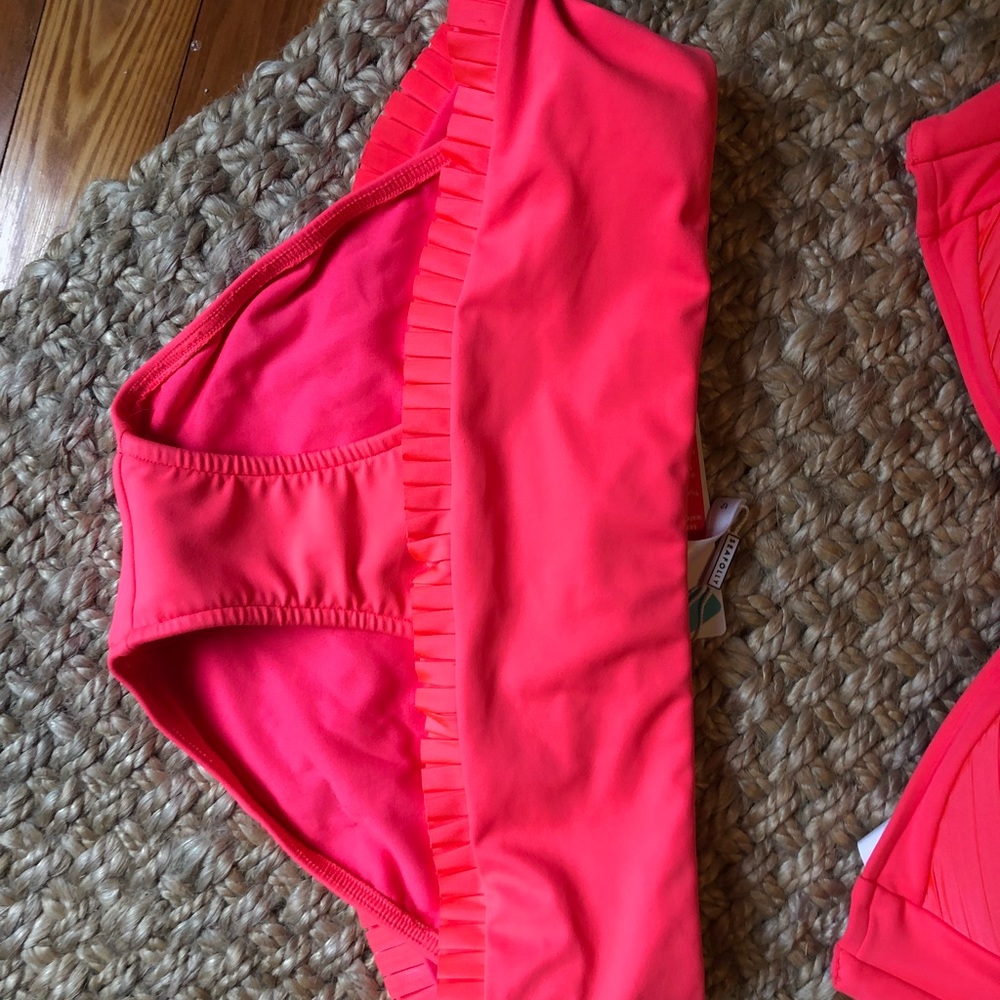 bathing suit - Picture 3 of 3